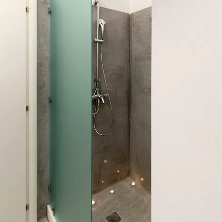 Stylish Loft-ermoupoli Syros 埃尔莫波利斯